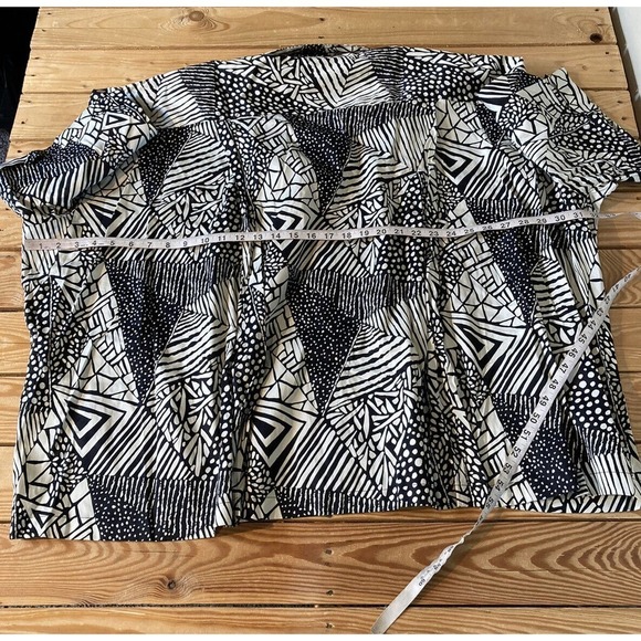 NWT Attitudes by Renee Button Front Printed Shirt Jacket Size 3X Women’s Black - Picture 7 of 8